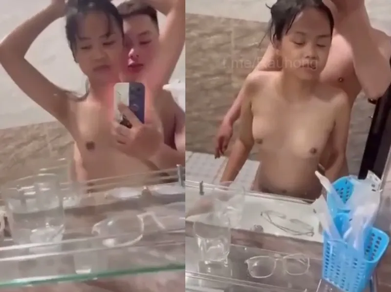 Dáng mảnh em cùng người yêu xxx trước gương quay kỉ niệm